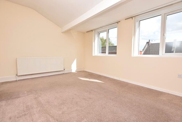 3 Bedroom Maisonette To Rent In West Street - Bedminster, BS3