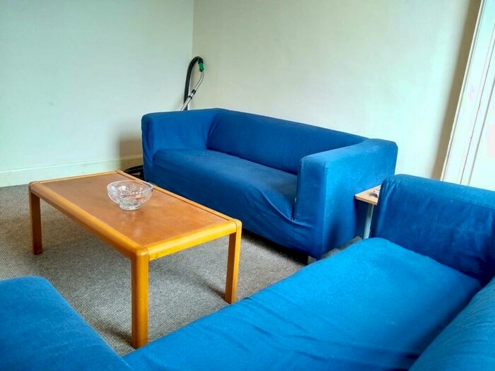 3 Bedroom Flat To Rent In Duke Street, City Centre, Edinburgh, EH6