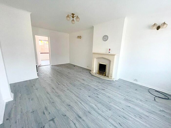 4 Bedroom Semi-Detached House To Rent In Palmers Way, Waltham Cross, Hertfordshire, EN8