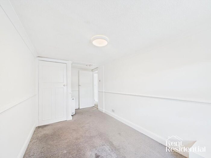 2 Bedroom Apartment To Rent In Union Street, Maidstone, ME14