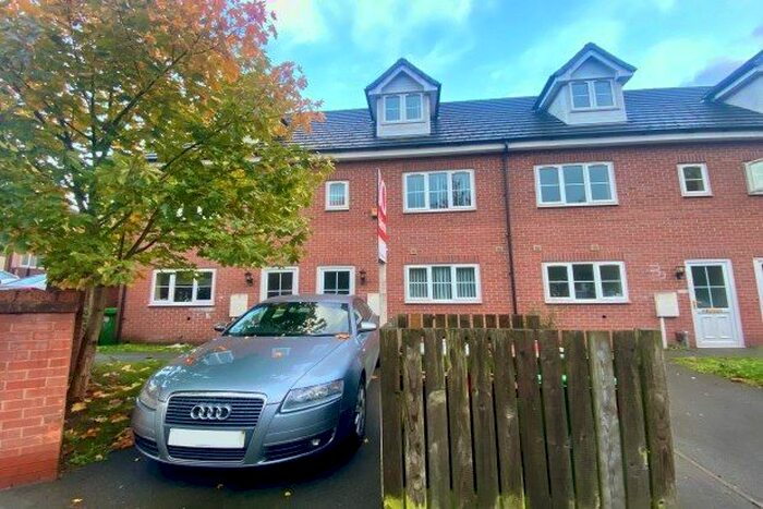 3 Bedroom Property To Rent In Westgate Street, Nottingham, NG3
