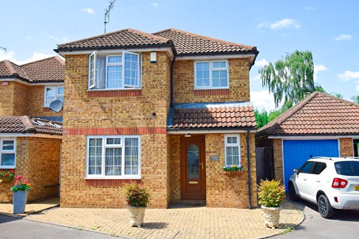 3 Bedroom Detached House For Sale In Cramptons Road, Sevenoaks, TN14