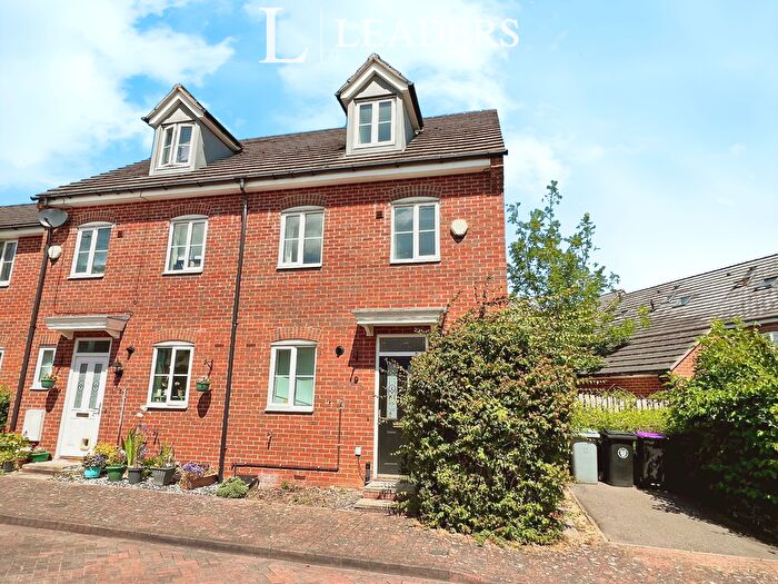 3 Bedroom End Of Terrace House To Rent In Dog Rose Drive, Bourne, Lincolnshire, PE10