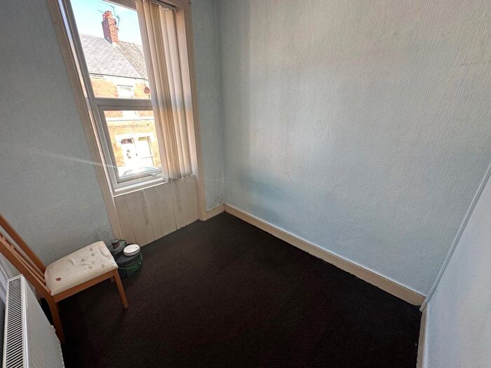 2 Bedroom Flat For Sale In Vine Street, Wallsend, Tyne And Wear, NE28