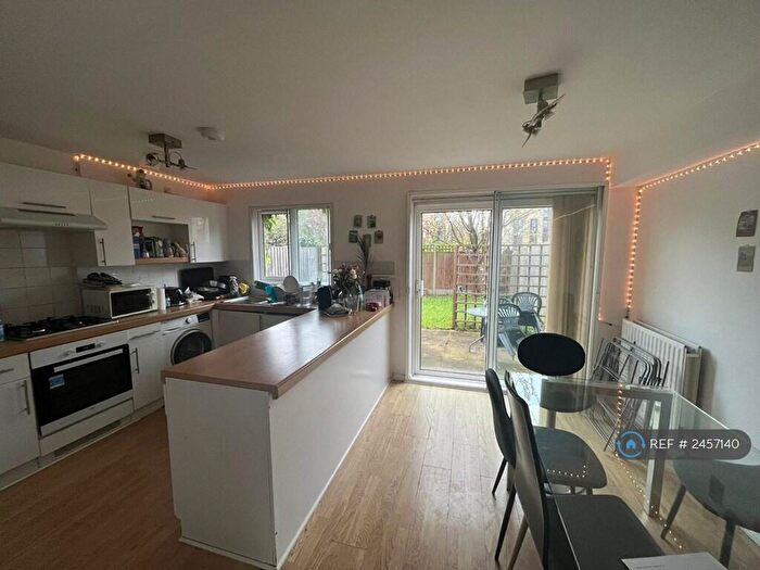 5 Bedroom Terraced House To Rent In Bunning Way, London, N7