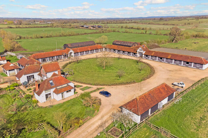 7 Bedroom Detached House For Sale In New Road, Childrey, OX12