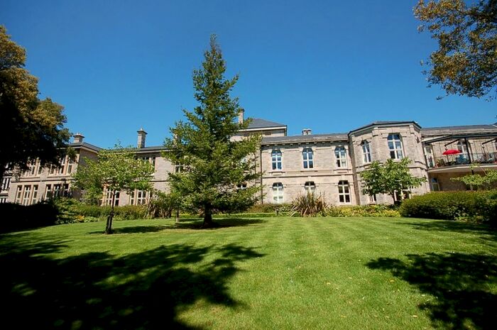 2 Bedroom Flat For Sale In Brompton Court, St. Stephens Road, Bournemouth, Dorset, BH2