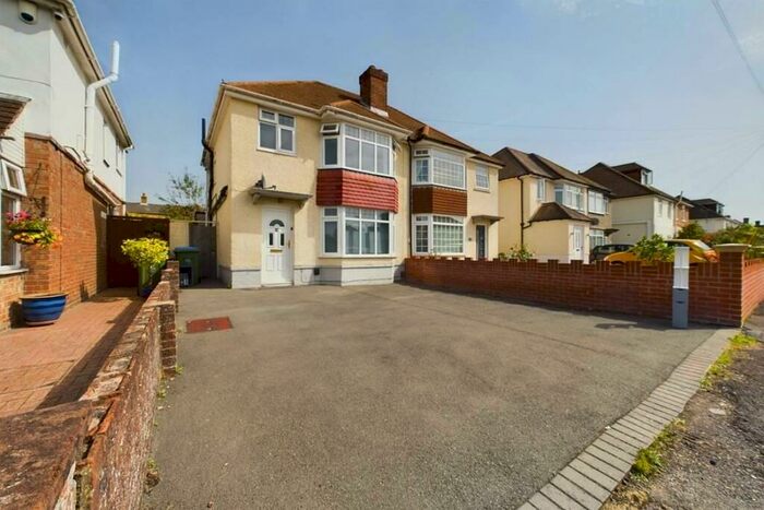 3 Bedroom House To Rent In Gladstone Road, Southampton, SO19