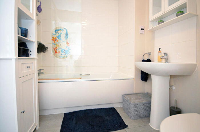 3 Bedroom Terraced House For Sale In 'Border Park' Development, Raunds, NN9