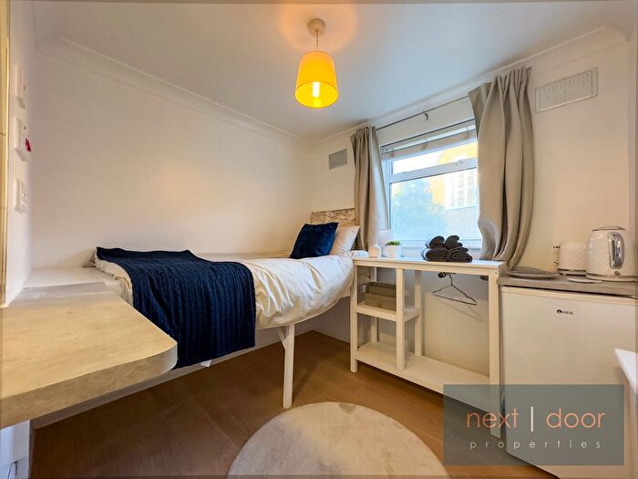 Studio To Rent In Camberwell New Road, Oval-Camberwell, SE5