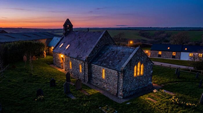 2 Bedroom House For Sale In Lambston, Haverfordwest, SA62