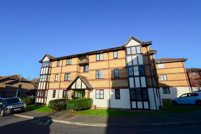 1 Bedroom Flat To Rent In Osbourne Road, Dartford, DA2