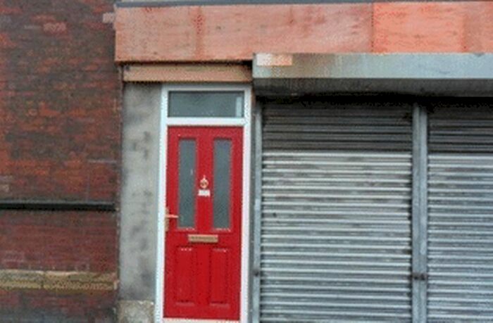 1 Bedroom Flat To Rent In Ripponden Road, Oldham, OL1