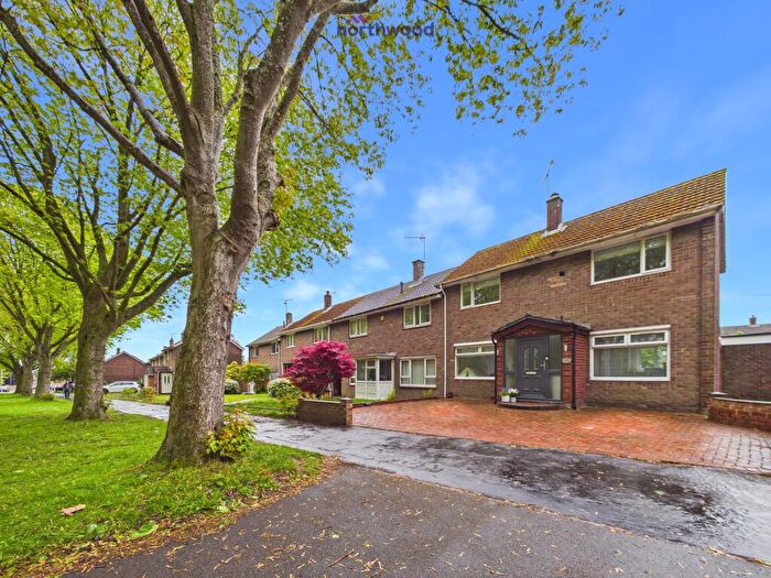 3 Bedroom Semi Detached House For Sale In Herbert Jennings Avenue, Wrexham, Wrexham, LL12