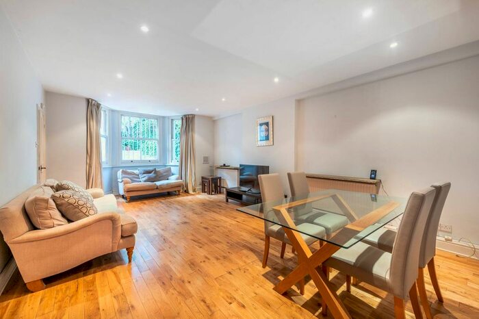 2 Bedroom Flat To Rent In Elsham Road, Holland Park, London, W14