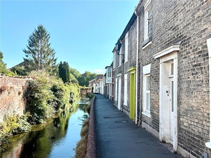 1 Bedroom Apartment For Sale In Water Lane, Salisbury, Wiltshire, SP2