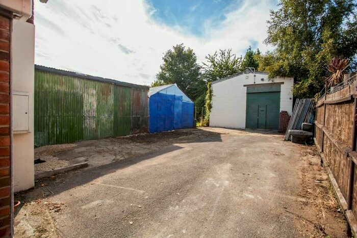 5 Bedroom Semi-Detached House To Rent In Alma Rd Winton Banks, BH9