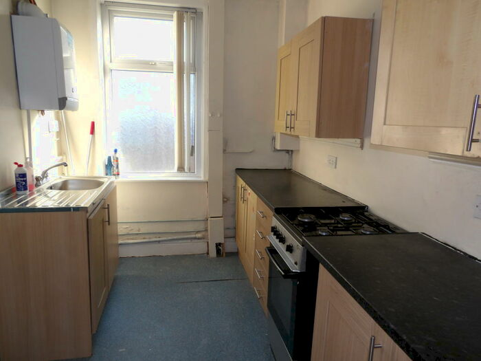 2 Bedroom House To Rent In Bolton Road, BB2