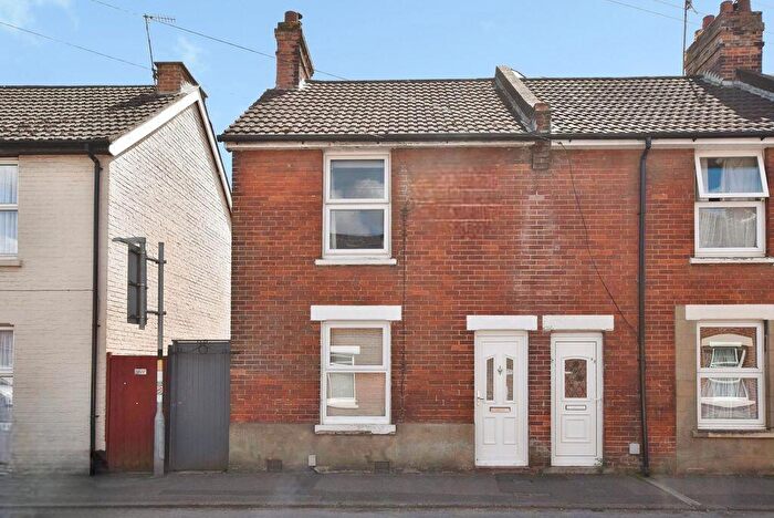 2 Bedroom End Of Terrace House For Sale In Ashley Road, Salisbury ***Video Tour***, SP2