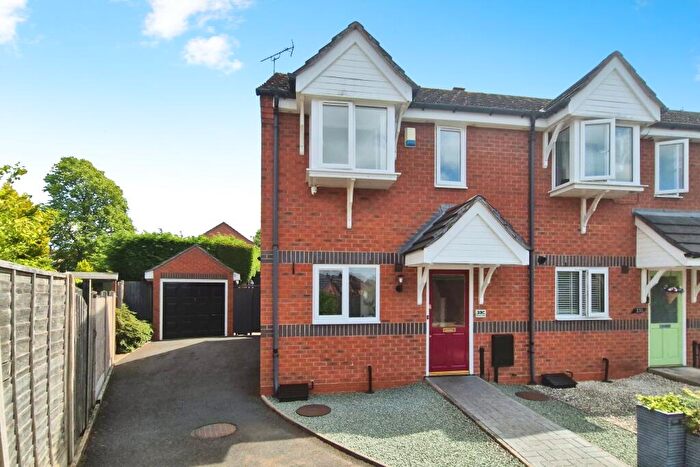 3 Bedroom End Of Terrace House For Sale In Belgrave Road, Halesowen, B62