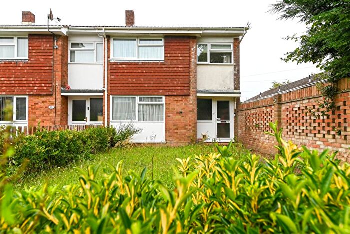 3 Bedroom End Of Terrace House For Sale In Stoneleigh Avenue, Hordle, Lymington, Hampshire, SO41