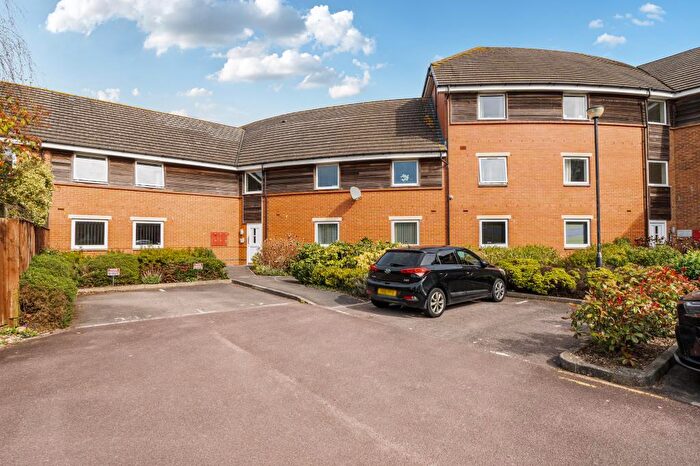 2 Bedroom Flat For Sale In Florey Court, Old Town, Swindon, SN1