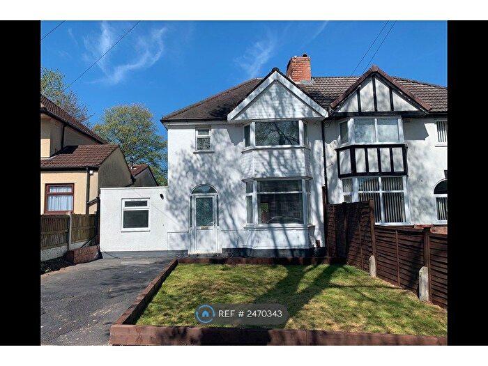 3 Bedroom Semi-Detached House To Rent In Kendal Rise Road, Rednal, Birmingham, B45