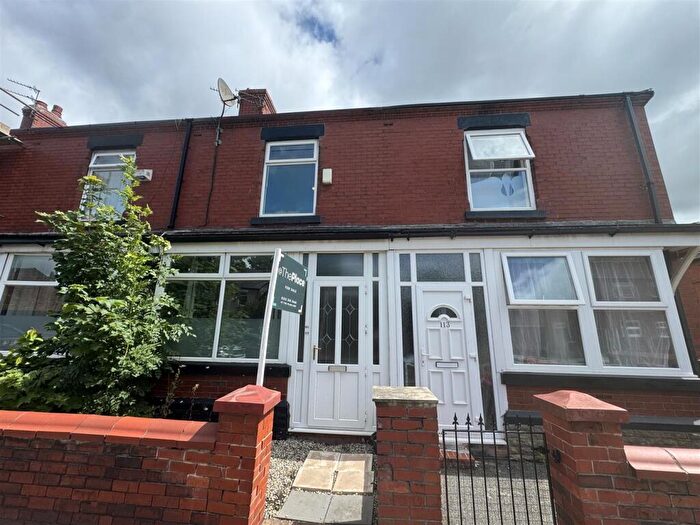 3 Bedroom Terraced House For Sale In Stockport Road, Denton, Manchester, M34