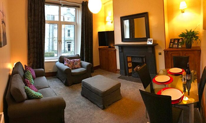 2 Bedroom Flat For Sale In Union Grove, Aberdeen, Aberdeen, AB10