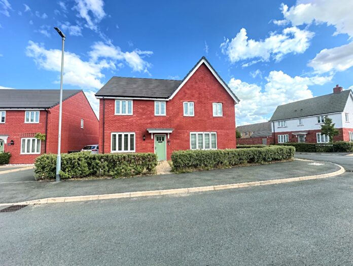 3 Bedroom Semi-Detached House For Sale In Blackbird Gardens, Langford, Biggleswade, SG18