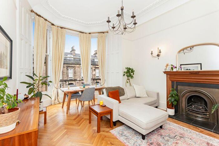 2 Bedroom Flat For Sale In / Coates Gardens, Haymarket, Edinburgh, EH12