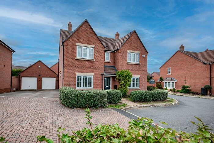4 Bedroom Detached House For Sale In Worcester Close, Stratford-Upon-Avon, CV37