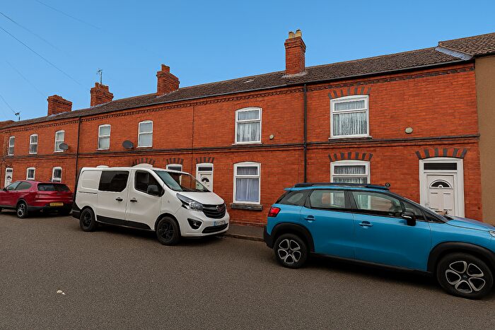 3 Bedroom Terraced House To Rent In Welbeck Street, NG17