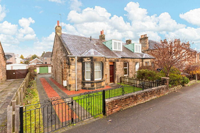 2 Bedroom Cottage For Sale In West Main Street, Broxburn, EH52