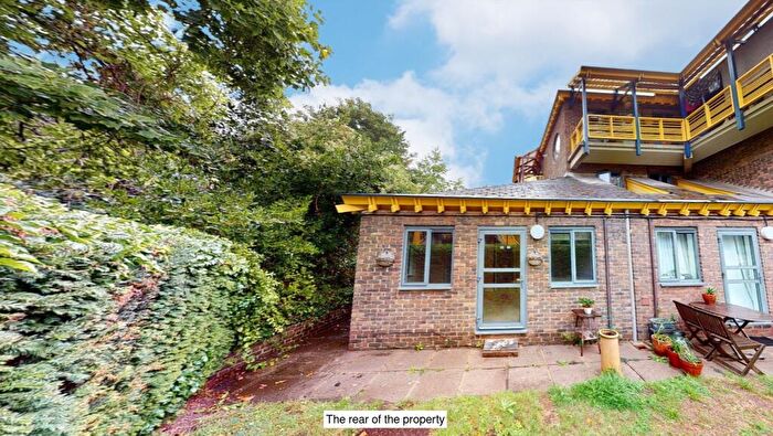 Flat For Sale In Queensway, Cambridge, Cambridgeshire, CB2