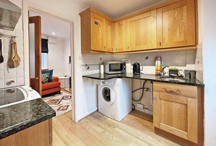 1 Bedroom Cottage For Sale In Old School Court, Honiton, EX14
