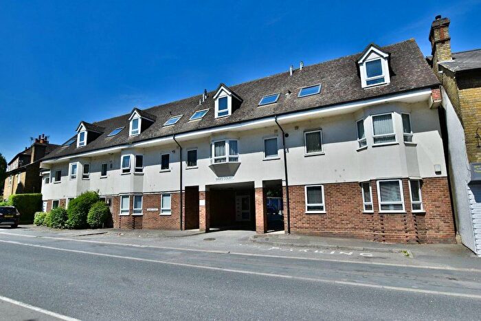 1 Bedroom Apartment To Rent In Daws Court, High Street, Iver, SL0