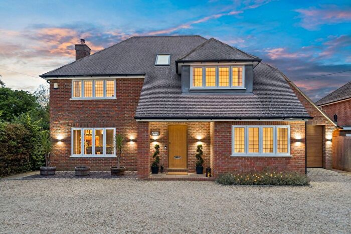 5 Bedroom Detached House For Sale In Oxford Street, Lee Common, HP16