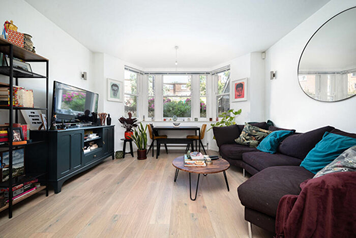 1 Bedroom Flat To Rent In Drayton Park, Holloway, N5