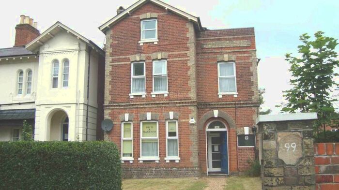 Studio To Rent In London Road, Reading, RG1