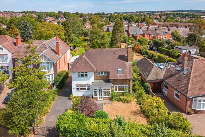 4 Bedroom Detached House For Sale In Burnmill Road, Market Harborough, LE16