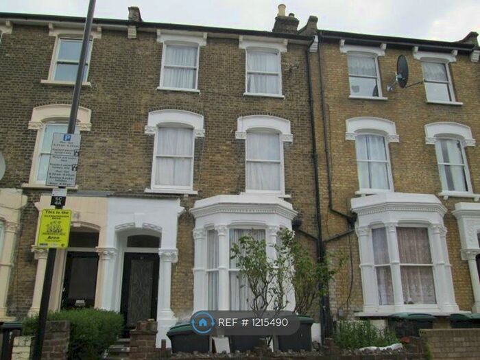 3 Bedroom Flat To Rent In Scarborough Road, Finsbury Park, N4