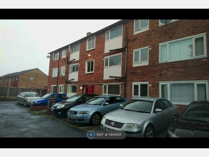 2 Bedroom Flat To Rent In Alderwood Avenue, Liverpool, L24