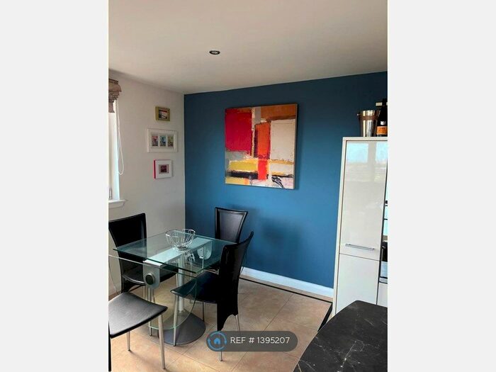 2 Bedroom Flat To Rent In Queens Highlands, Aberdeen, AB15