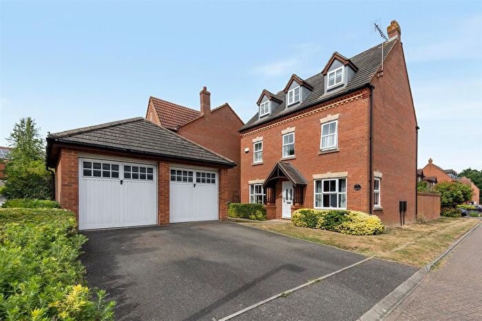 5 Bedroom Detached House For Sale In Langton Drive, Two Mile Ash, Milton Keynes, MK8