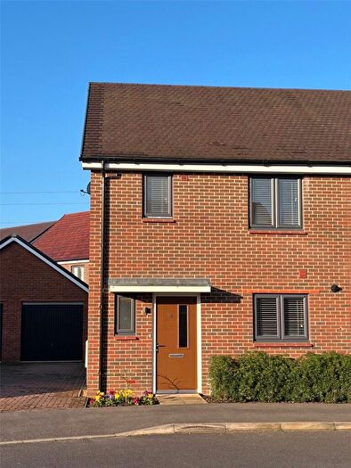 3 Bedroom Semi-Detached House To Rent In Quiller Avenue, Arborfield, Reading, Berkshire, RG2