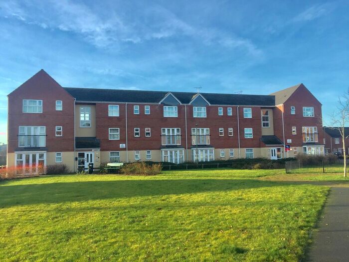 2 Bedroom Flat To Rent In Verney Road, Banbury, OX16