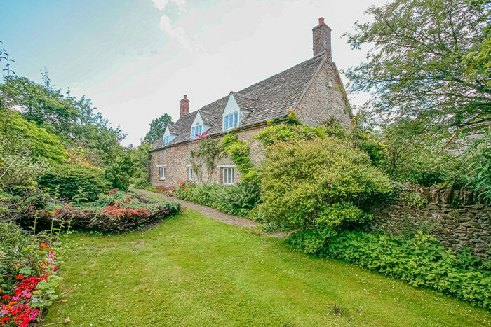 4 Bedroom Detached House To Rent In Church Street, Marcham, OX13