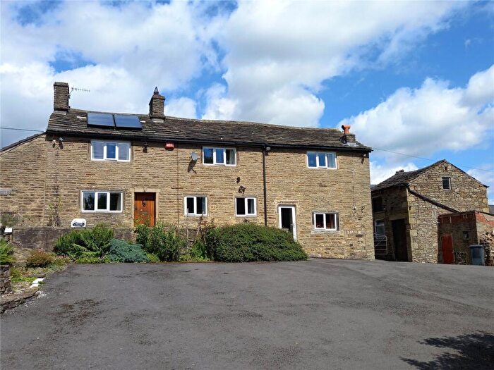 4 Bedroom Detached House For Sale In Whitle Road, New Mills, High Peak, Derbyshire, SK22