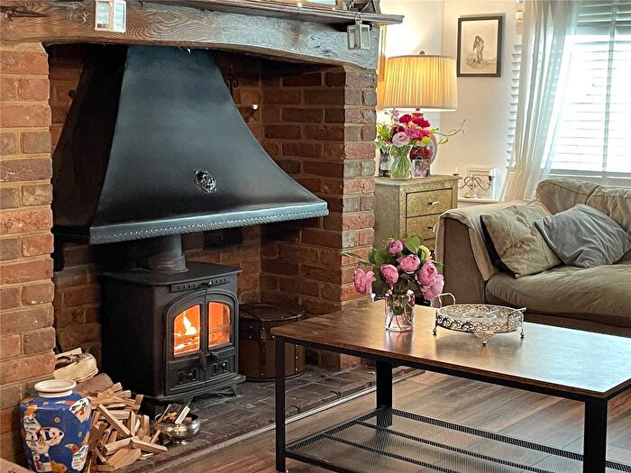 3 Bedroom Semi-Detached House For Sale In Ashford Road, Bethersden, Ashford, Kent, TN26